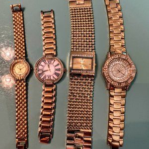 Watch Gold-toned assortment